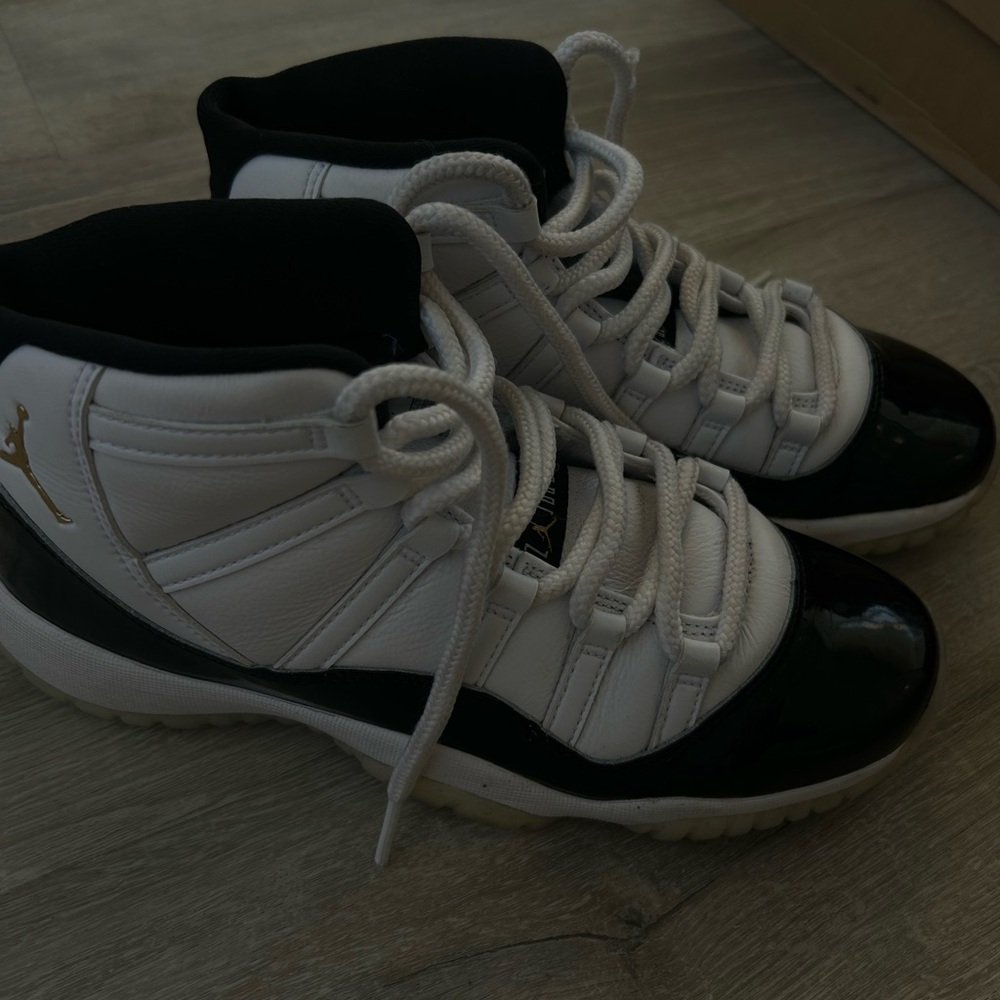 Air jordan 11 gratitude